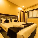 Hotel Golden Crown