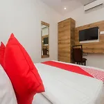 Oyo 12063 Hotel Pearls Bkc Inn