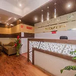 Oyo 12063 Hotel Pearls Bkc Inn