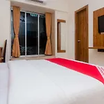 Oyo 17028 Hotel Aviva Residency