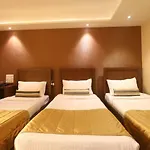 Hotel Metro International