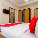 Oyo 26978 Tuliip Domestic Airport Suites
