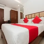 Oyo 15902 Hotel Oyster Executive
