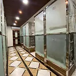 Hotel Divine