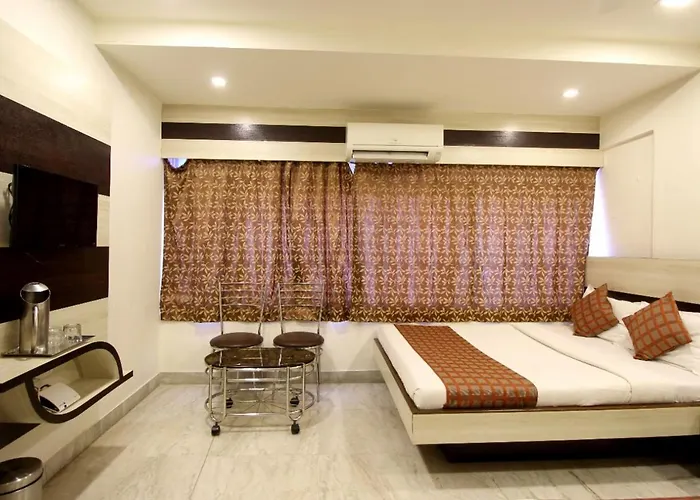 Hotel Oc Residency