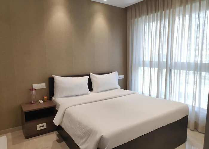 Maxxvalue Apartment Hiranandani Powai