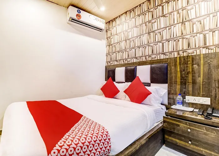 Oyo Flagship Hotel Qubic