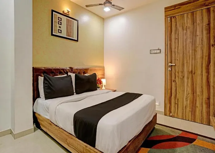 Hotel Blue Inn Residency