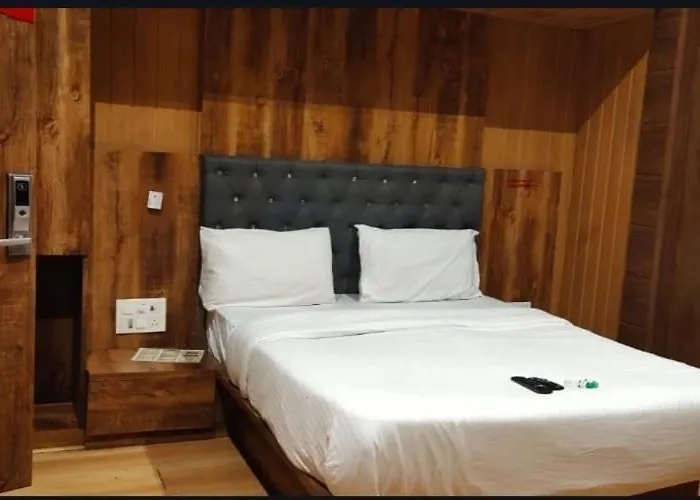 Glitz Hotels A Residency - Nr International Airport Mumbai