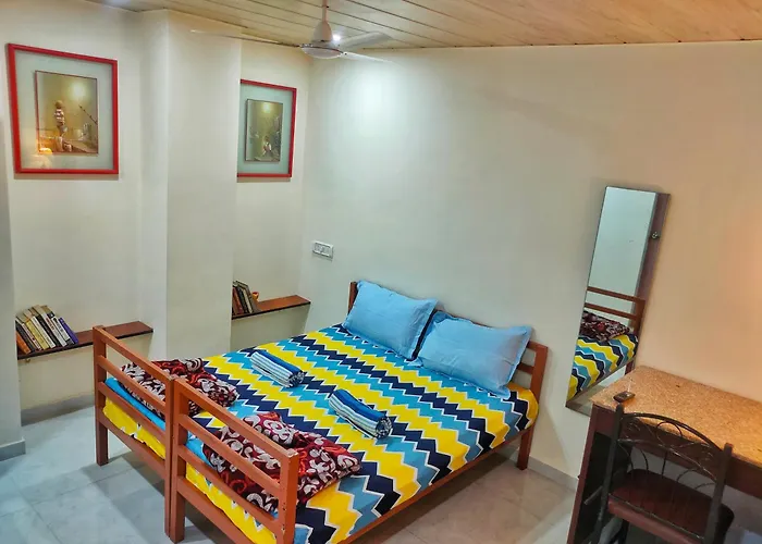 Ebony Room - Comfortable Suite