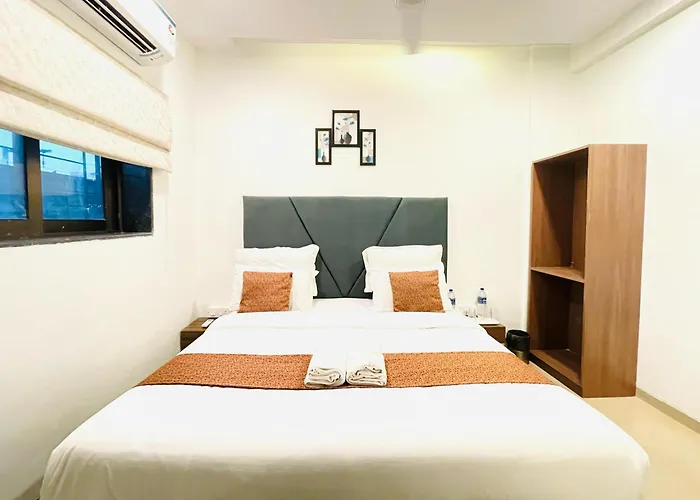 Hotel Amfahh Inn