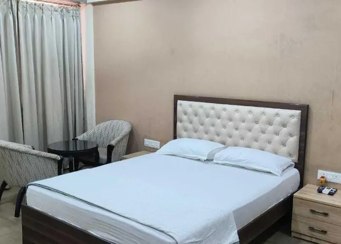 Hotel O A R Residency