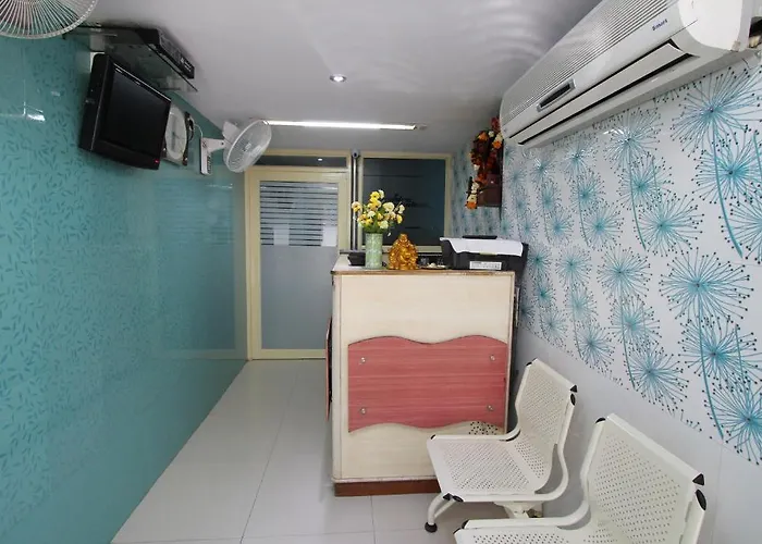 OYO 27640 Hotel Blue Sapphire Residency