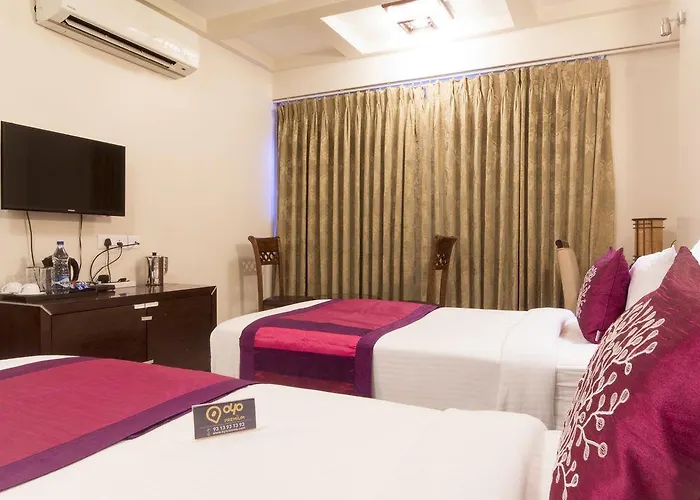 Oyo Premium Kanjurmarg Bhandup West