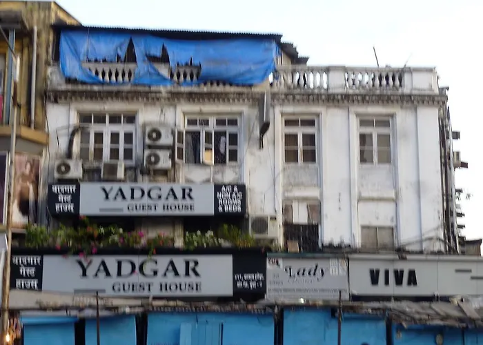 Yadgar Guest House