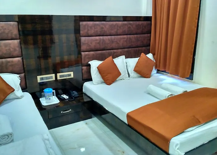 Omega Rooms