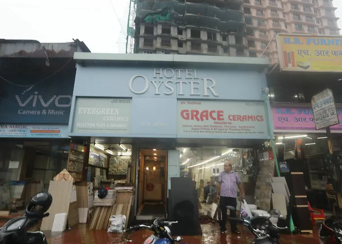 Oyo 4186 Hotel Oyster
