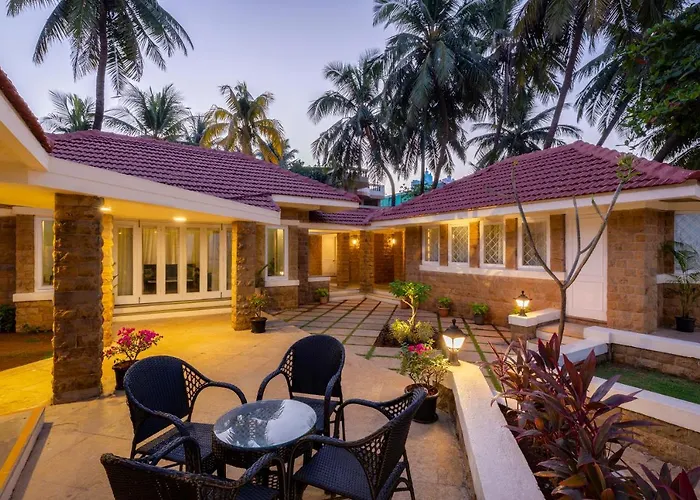 Ama Stays & Trails, Beach House Madh Island