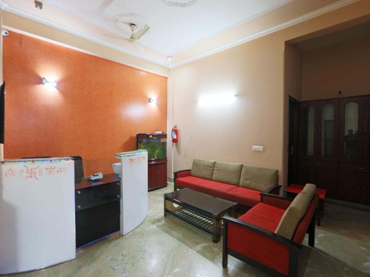 Oyo 74865 Neelkamal 3*