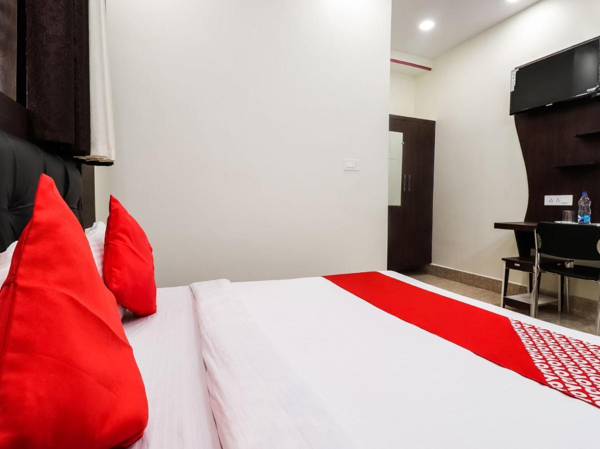 Hotel Oyo 74865 Neelkamal Mumbai
