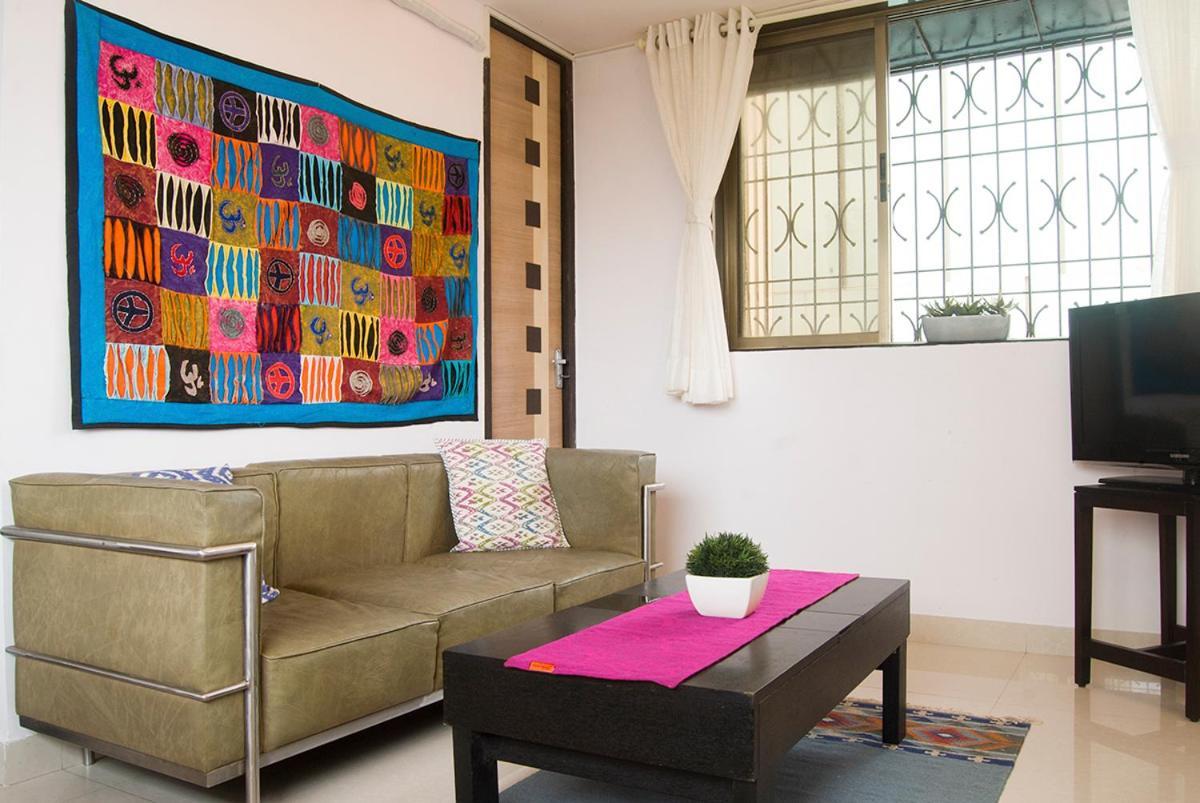 Guest house Connekthomes - Sea Views In Bandra Mumbai