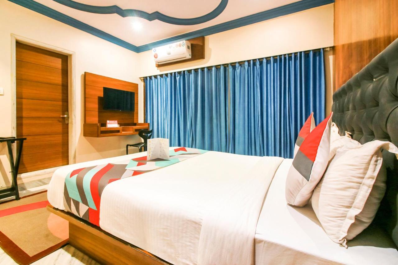 Hotel Fabexpress West Mumbai