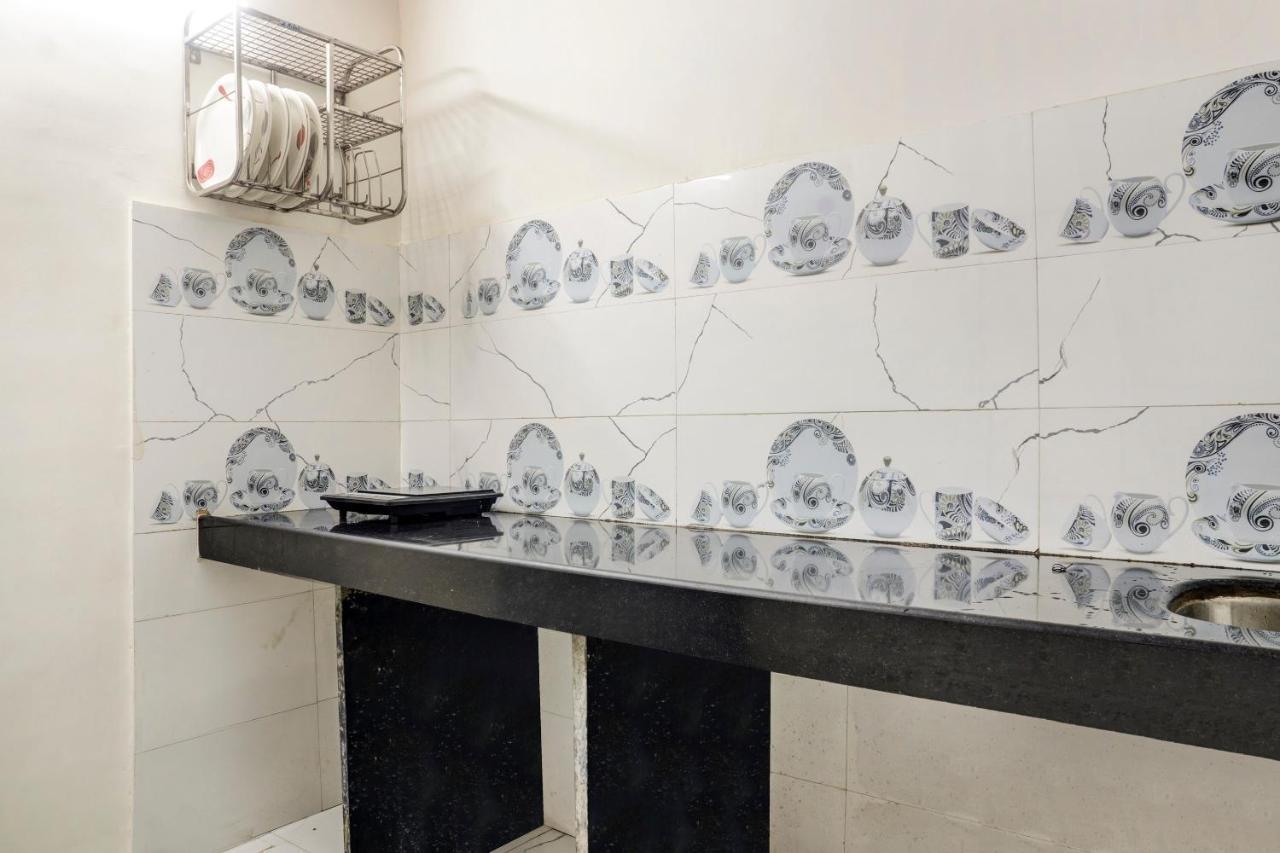 Guest house Oyo 45370 Elegant Powai 3*