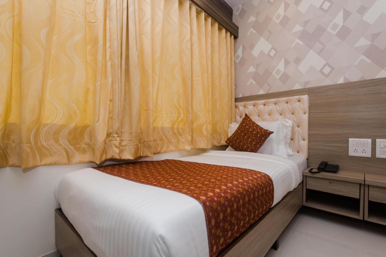 Oyo 14056 Golden Arch 3* Mumbai