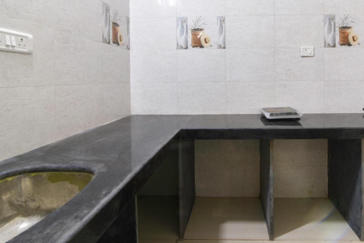 Guest house Oyo 65363 Cozy Ulwe 3*
