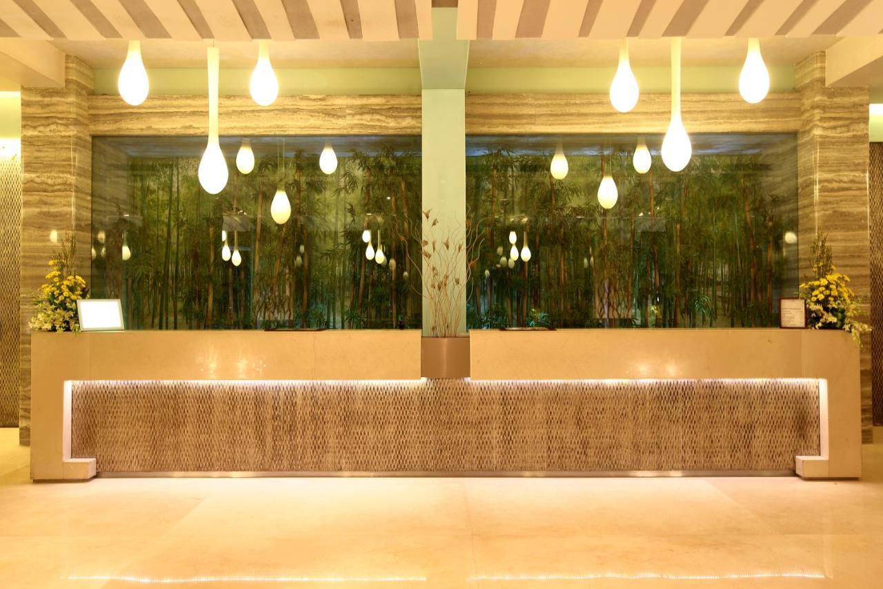 Mirage Hotel, International Airport Hotel 4*