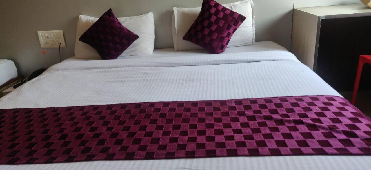 Kailash Park Boutique Hotel