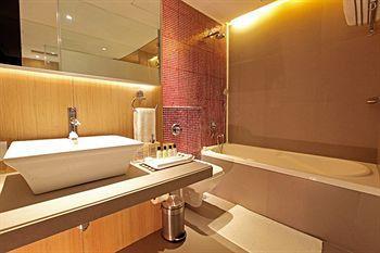Metro International Hotel