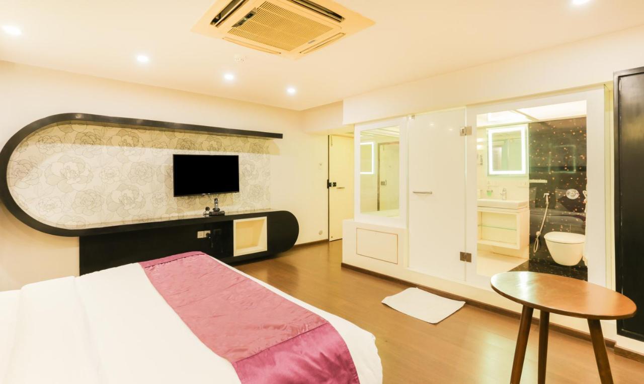 Hotel Metropolis 4*