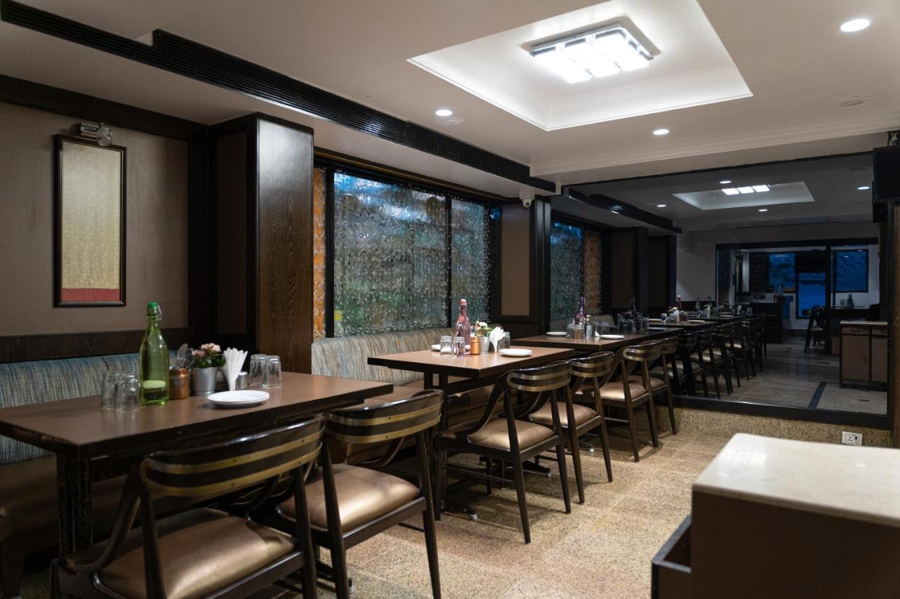Hotel Regenta Place The Emerald Mumbai
