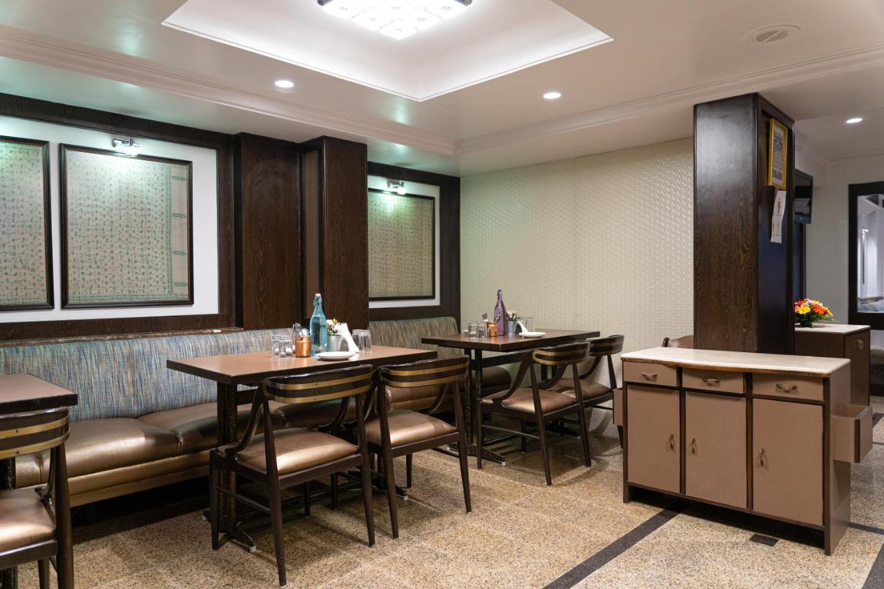 Regenta Place The Emerald 4*