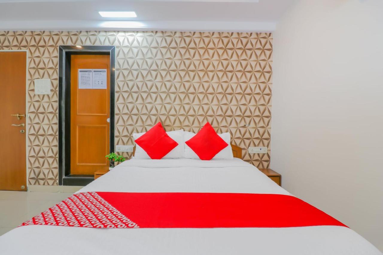 Oyo 79583 Seven Sun Guest House Mumbai