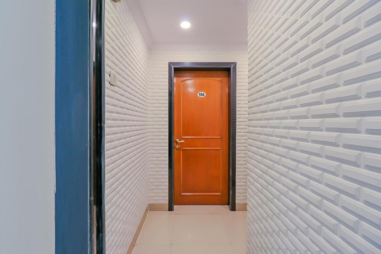 Oyo 79583 Seven Sun Guest House Hotel 3*