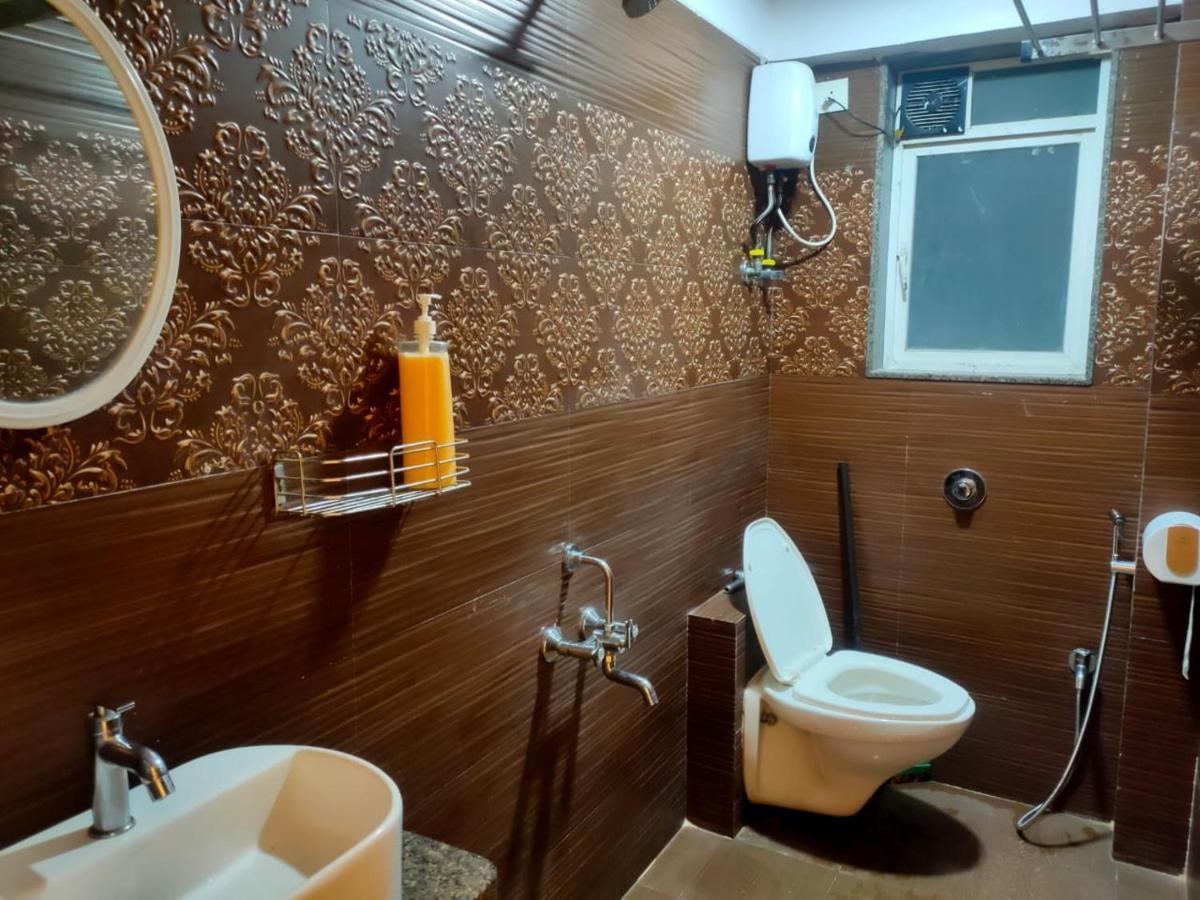 Osi Bandra West