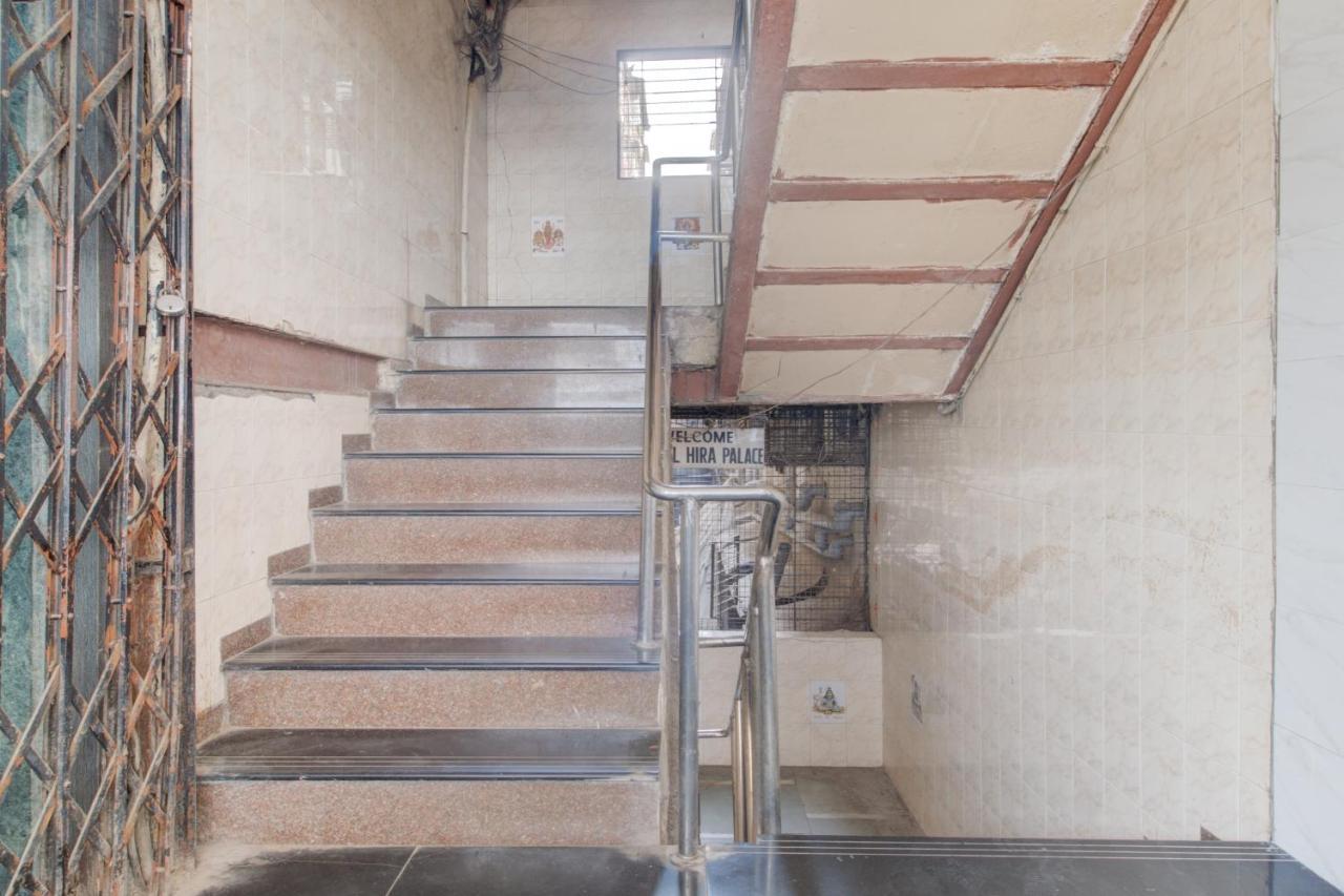 Oyo 77164 Hotel Grant Palace Hotel