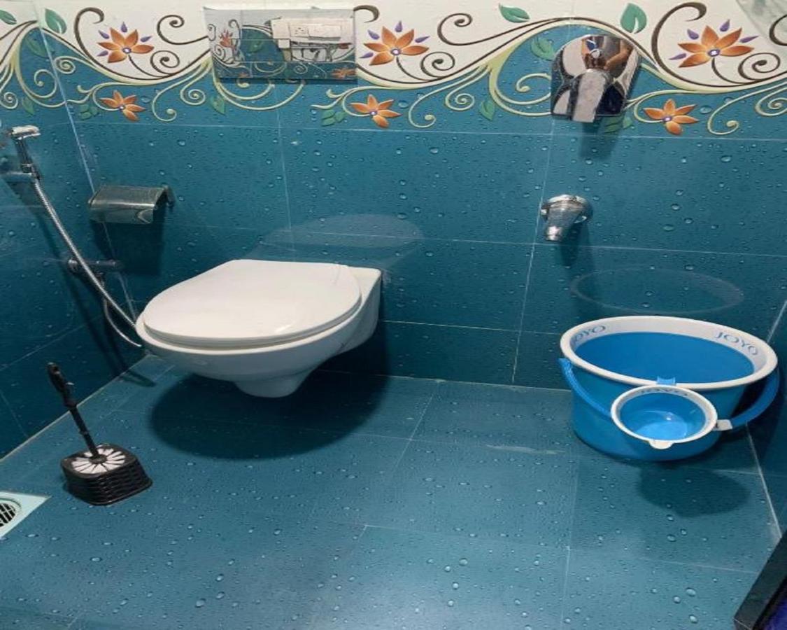 Hostel Neenava