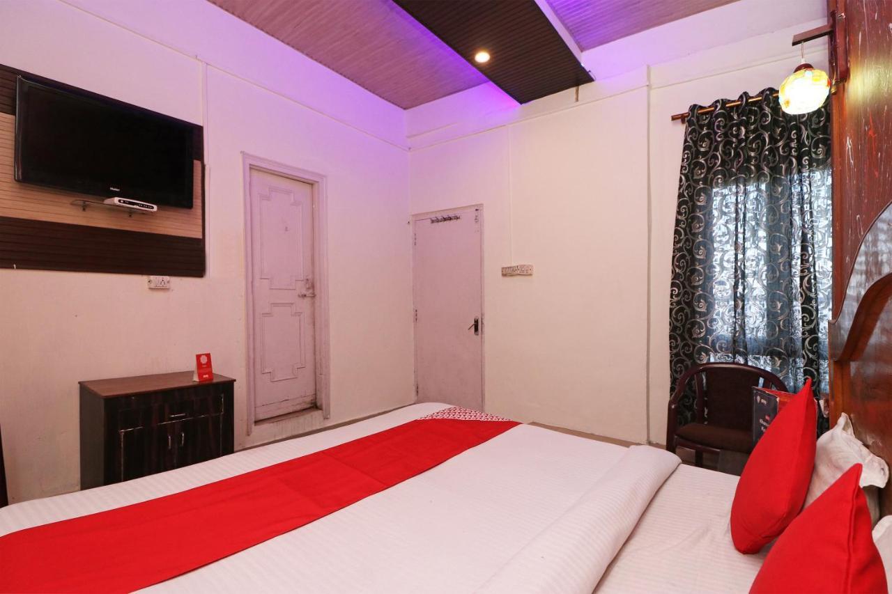 Oyo 77137 Hotle Castle Hotel