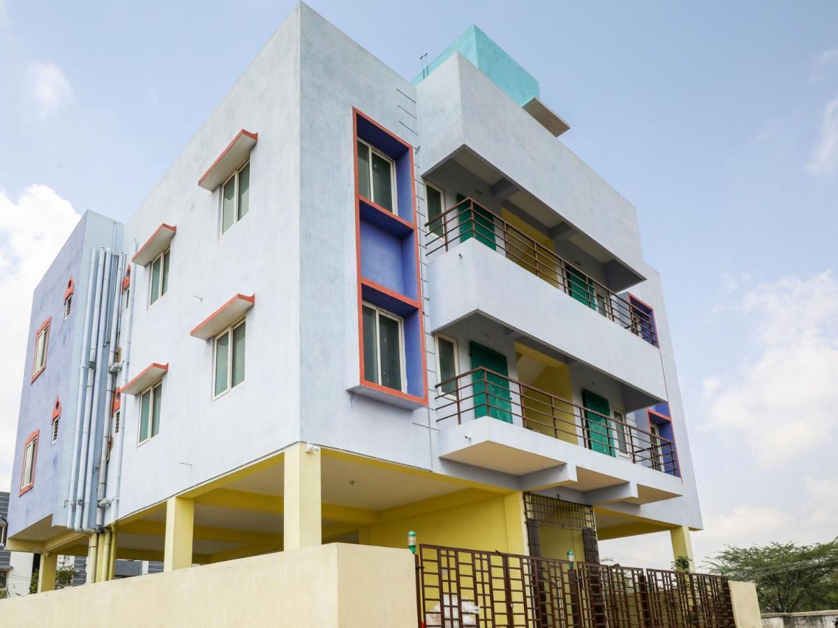 Oyo 49867 Hotel Kalpana Residency