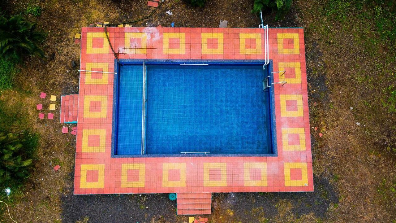 Kinjal Farmhouse By Friends Villa Bed & Breakfast *