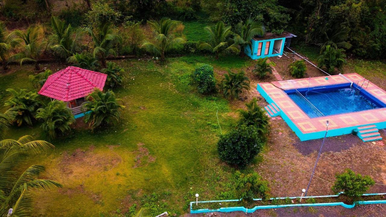 Kinjal Farmhouse By Friends Villa Mumbai