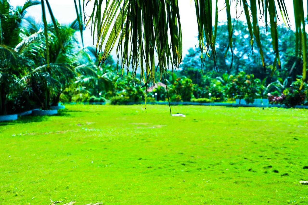 Kinjal Farmhouse By Friends Villa Bed & Breakfast *