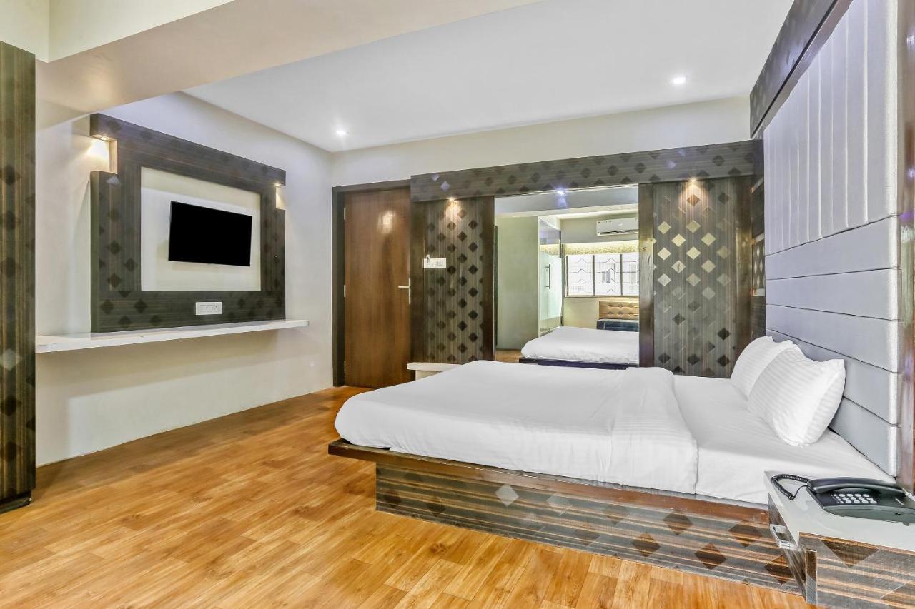 Oyo Flagship 83396 Hotel Vinyasa Residency Hotel 3*