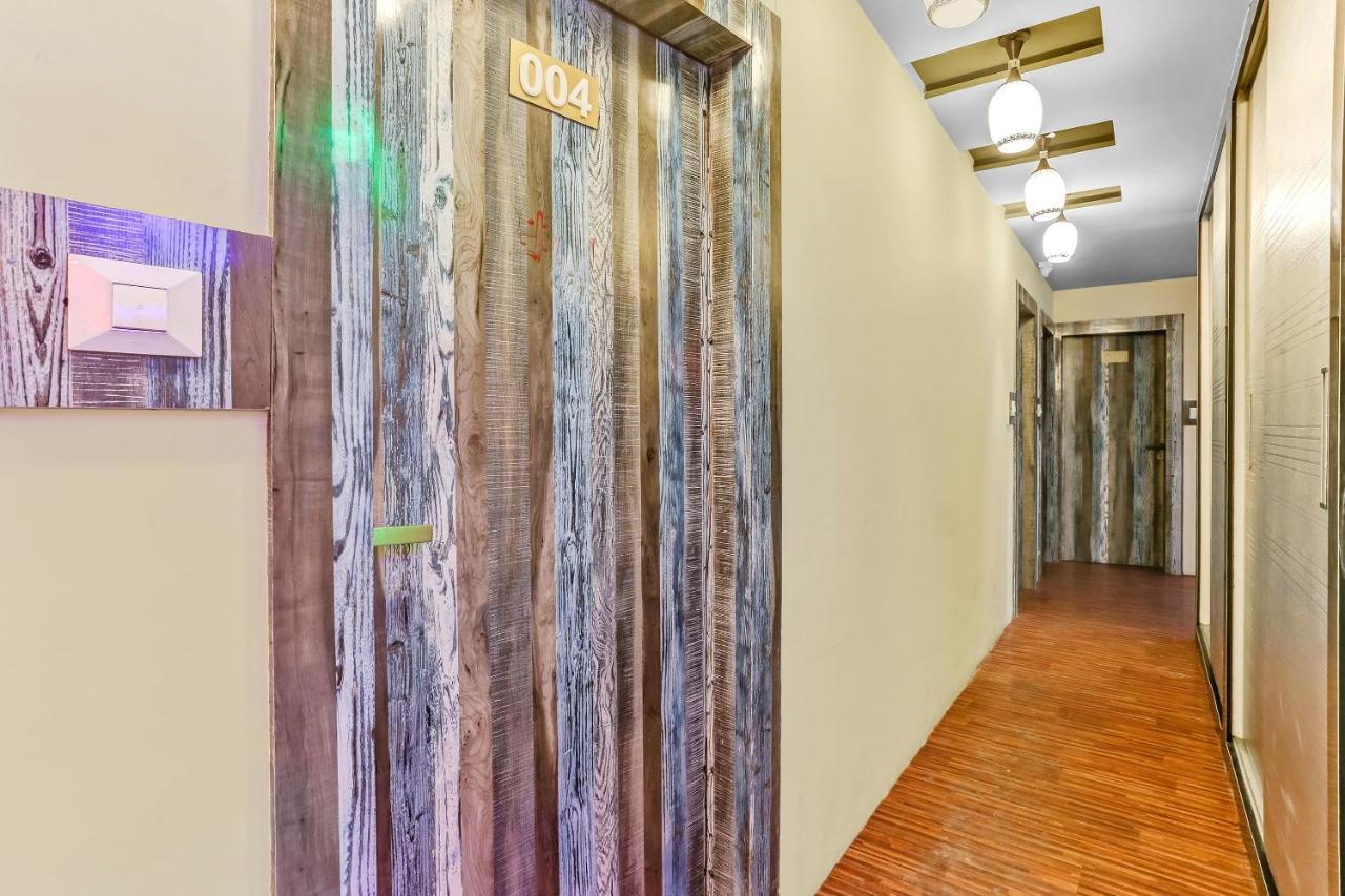Oyo Flagship 83396 Hotel Vinyasa Residency 3*