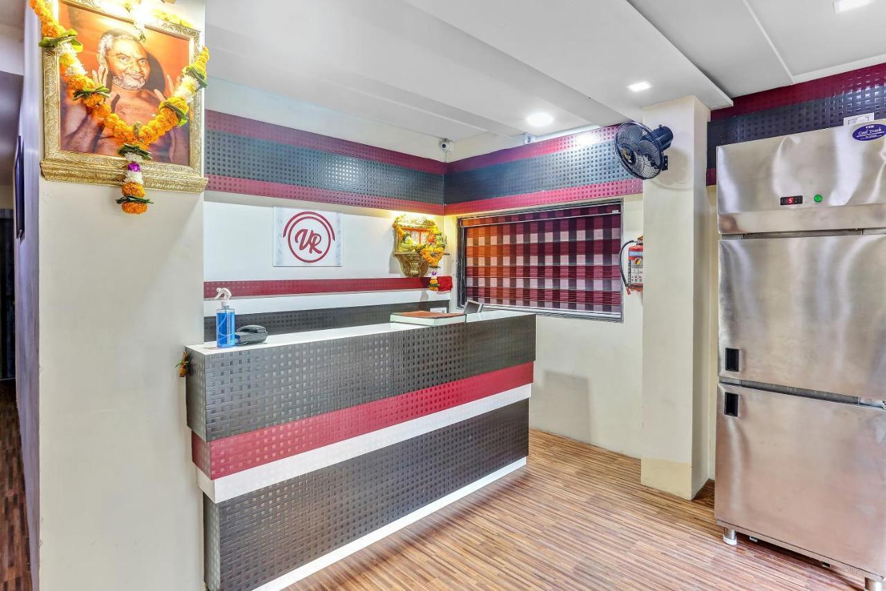 Hotel Oyo Flagship 83396 Hotel Vinyasa Residency Mumbai
