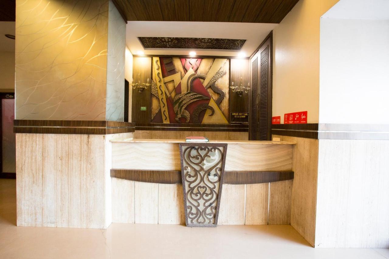 Hotel Oyo 23478 Kamran Residency
