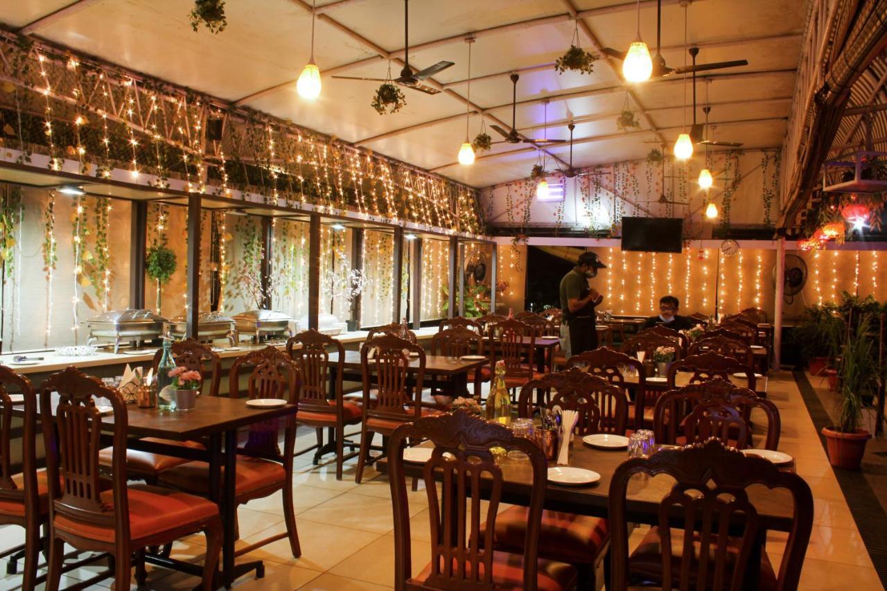 Hotel Regenta Place The Emerald Mumbai